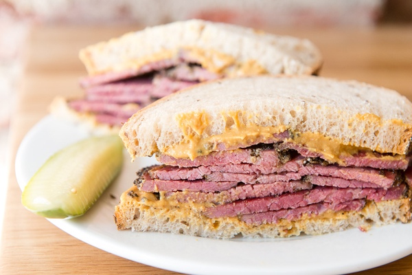 Lunch Break: The Healthiest and Worst Sandwiches and More at DGS ...