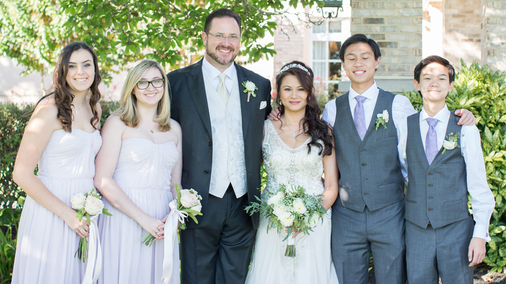 For Their Second Marriage, This Couple Included Their Teen Children in The Sweetest Way