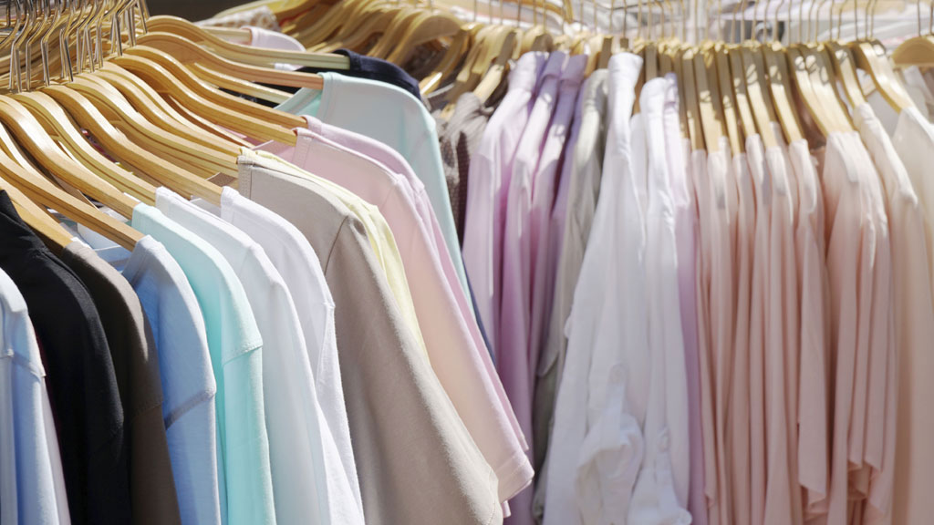 What Blouses to Wear to Work During DC’s Hot and Sticky Summertime