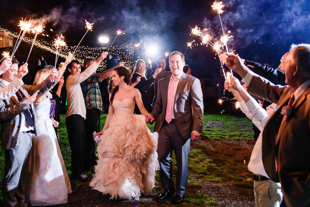 7-11-16-fairy-tale-barn-wedding-pink-blush-23