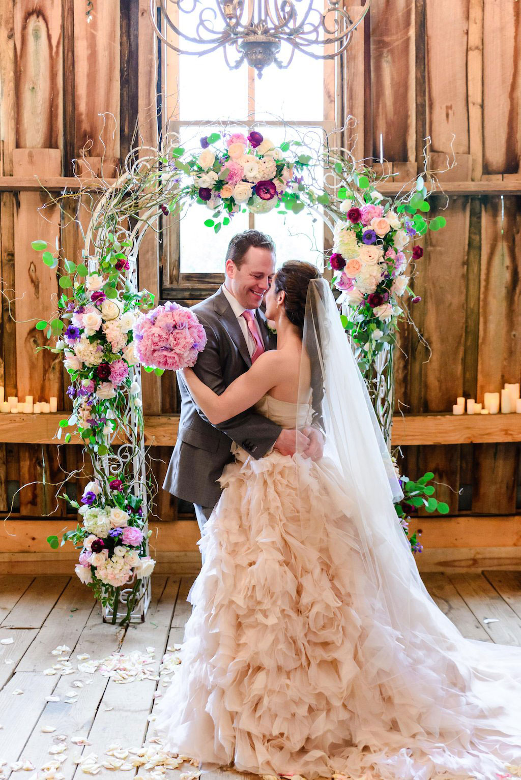 7-11-16-fairy-tale-barn-wedding-pink-blush-8