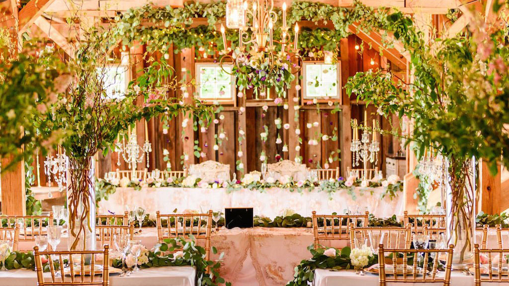 This Virginia Barn Wedding Will Be the Most Magical Thing You See All Week