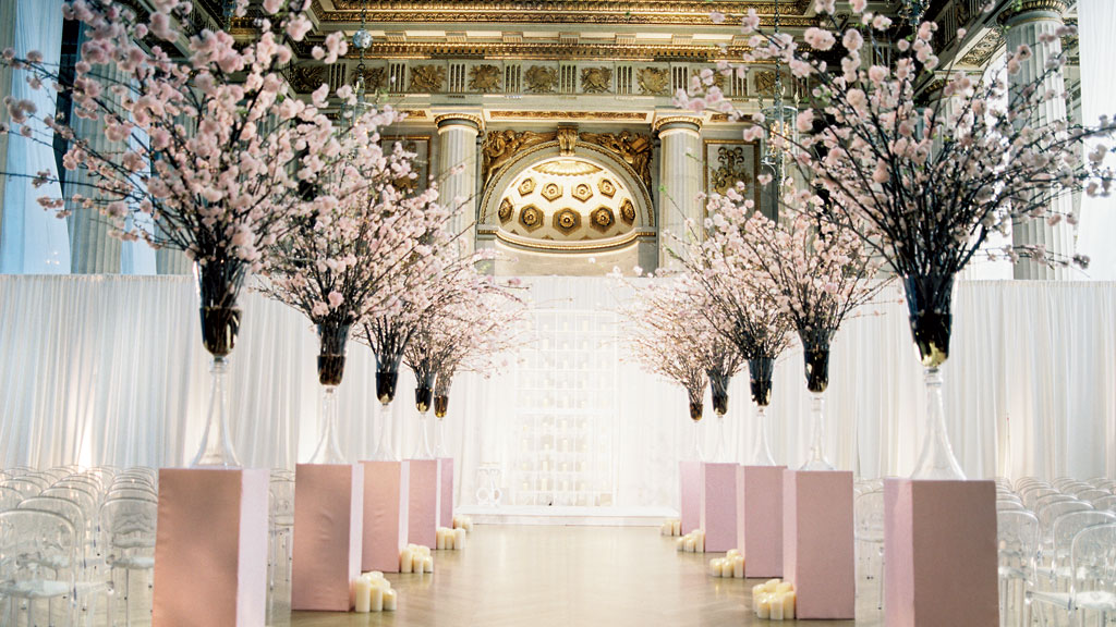 16 of the COOLEST Wedding Elements We Saw This Year—and What it Took to Pull Them Off