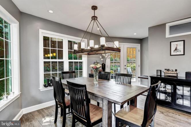 genMid.VAAR149948_11_1 - Washingtonian
