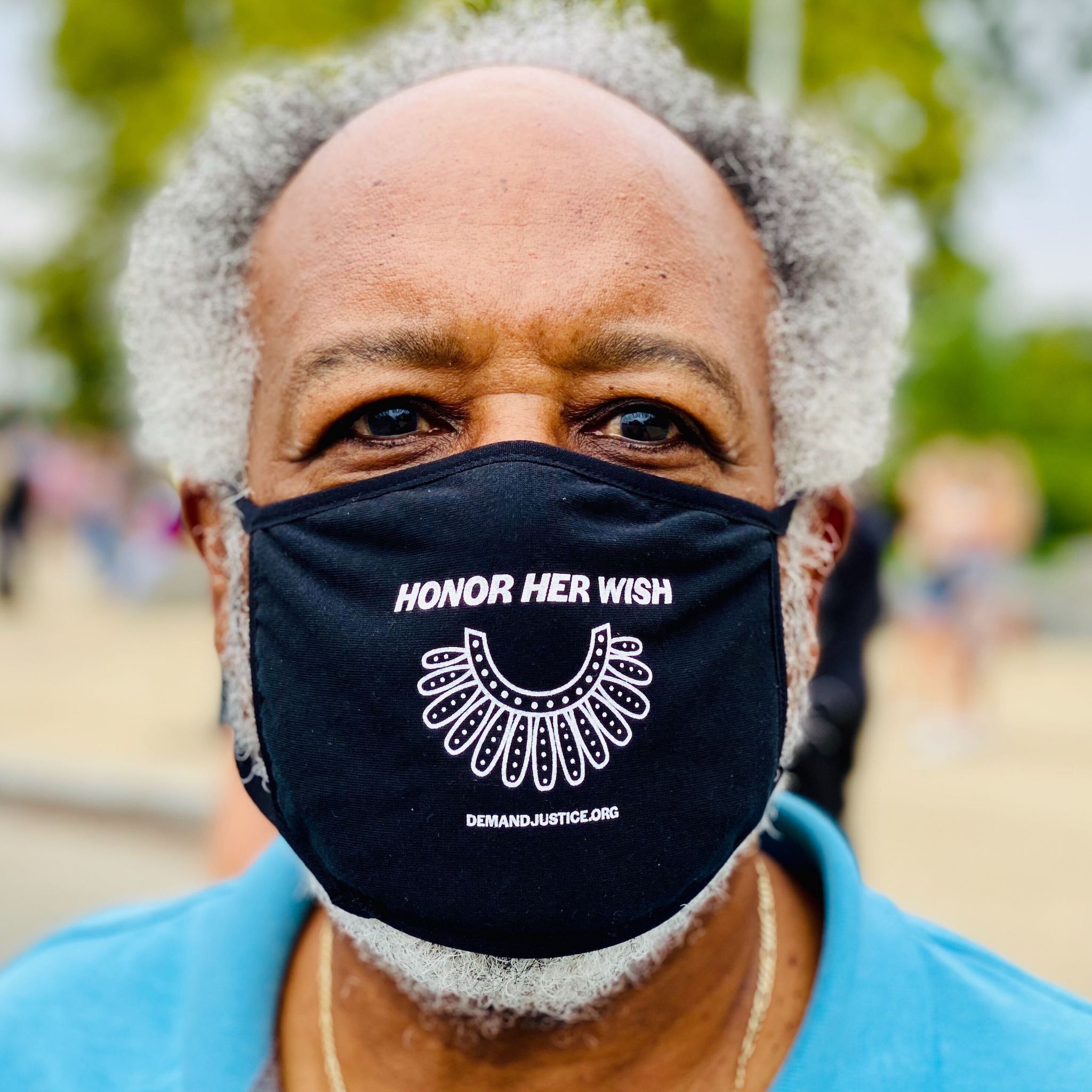 RBG mourners masks supreme court