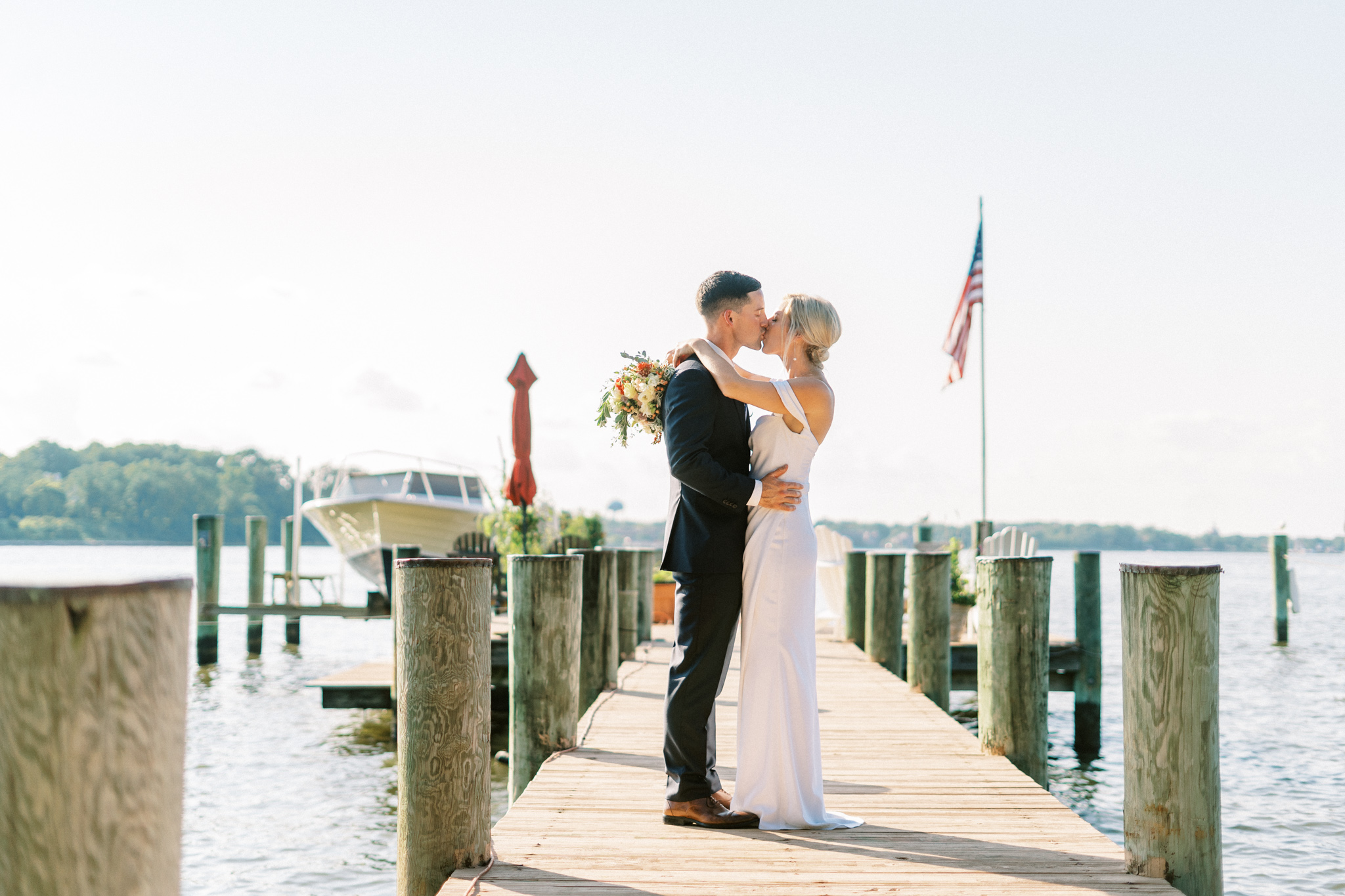 Gray_Joiner_e. losinio photography_annapolis-maryland-waterfront-elopement-277 - Washingtonian