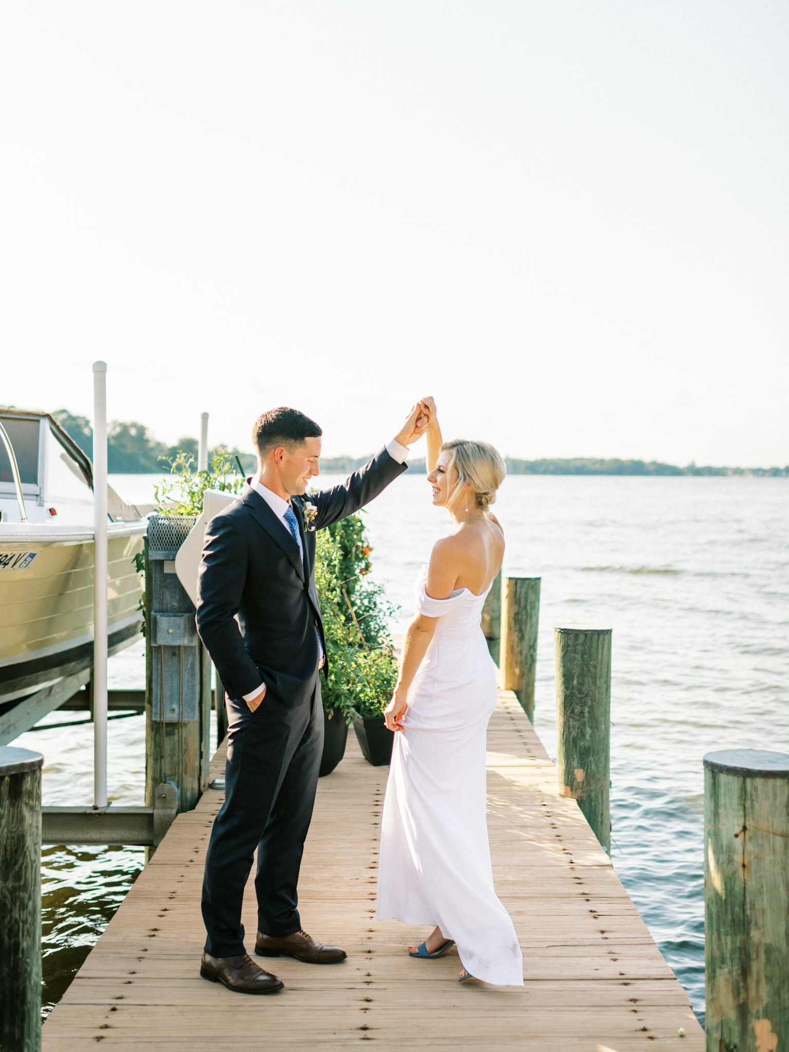 Gray_Joiner_e. losinio photography_annapolis-maryland-waterfront-elopement-293 Gray_Joiner_e. losinio photography_annapolis-maryland-waterfront-elopement-293