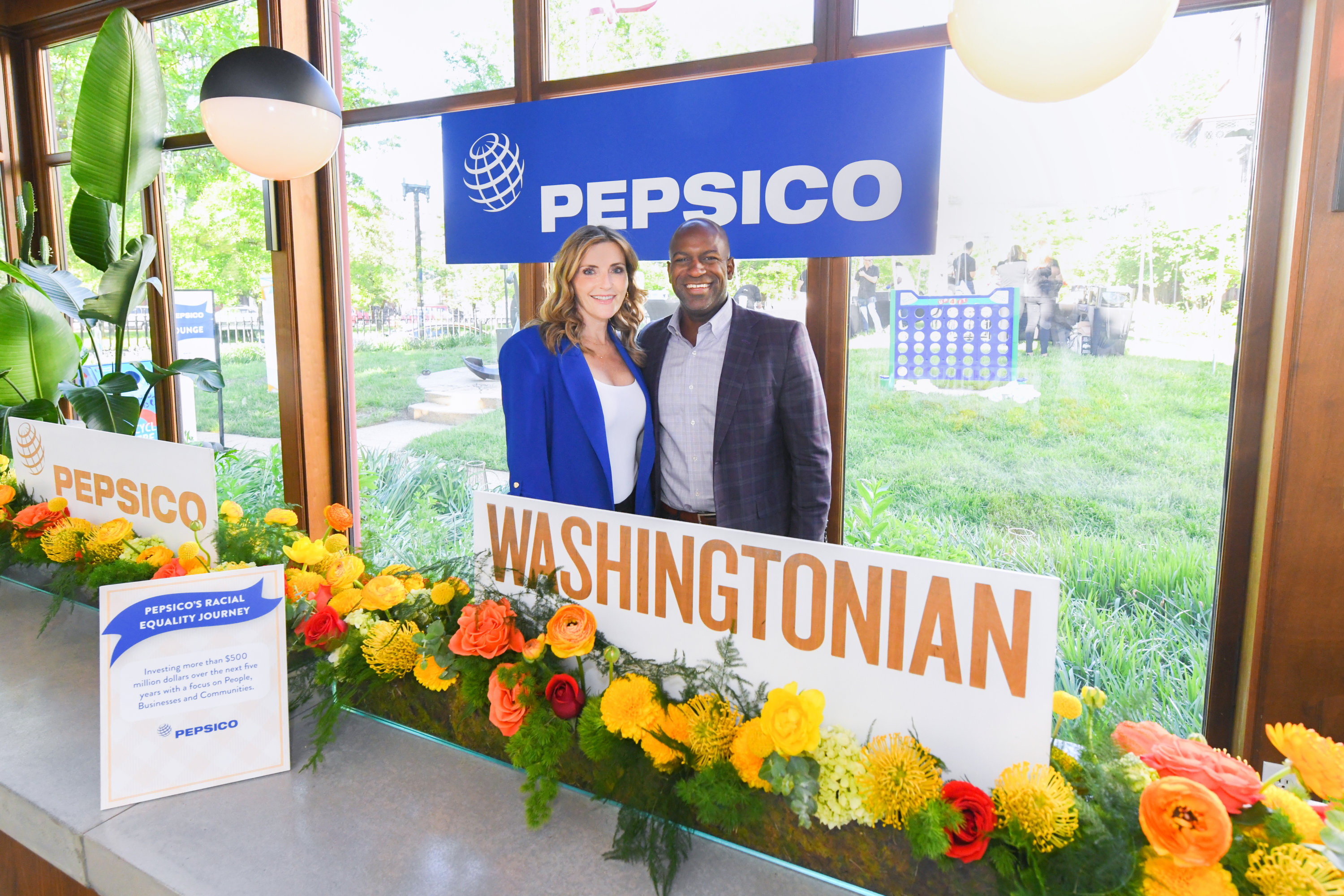 8DS_6733a - Washingtonian