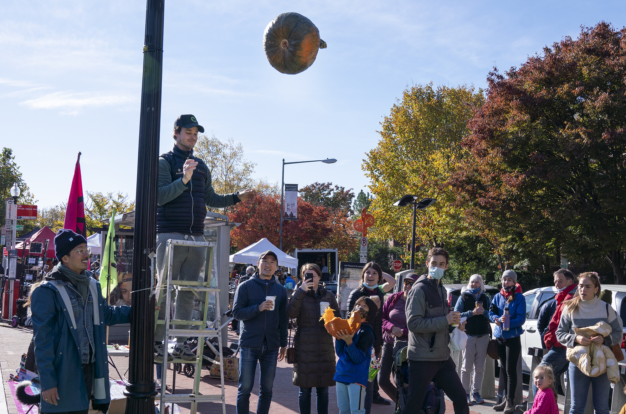 20211106_DavidAndrews_PumpkinSmashing_DLA4338_2000 - Washingtonian