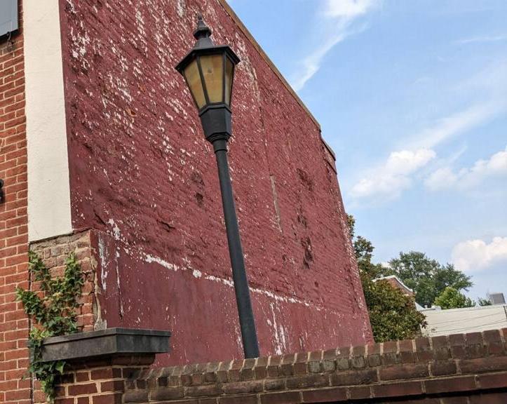 That $50K Wall for Sale in Georgetown? Neighbors Say It’s Nearing Collapse.