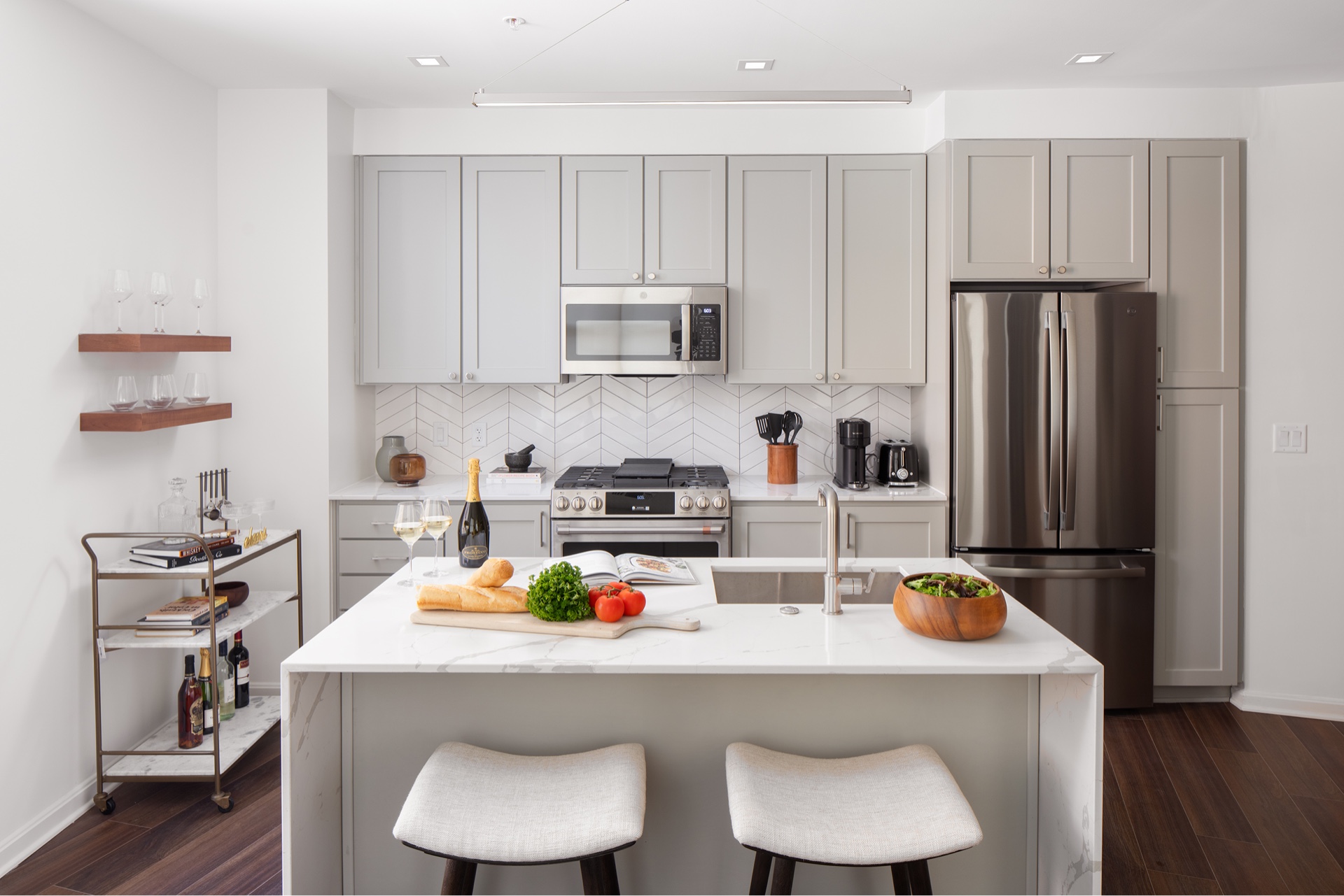 TheClaude_INT_Apartments_TwoBedModelKitchen_SeamusPayne_June2023 - Washingtonian