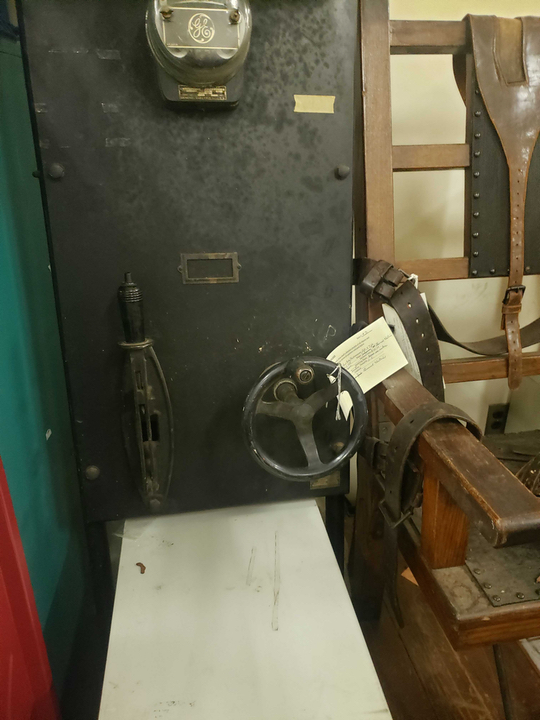 Electric-Chair-Today-Rob - Washingtonian