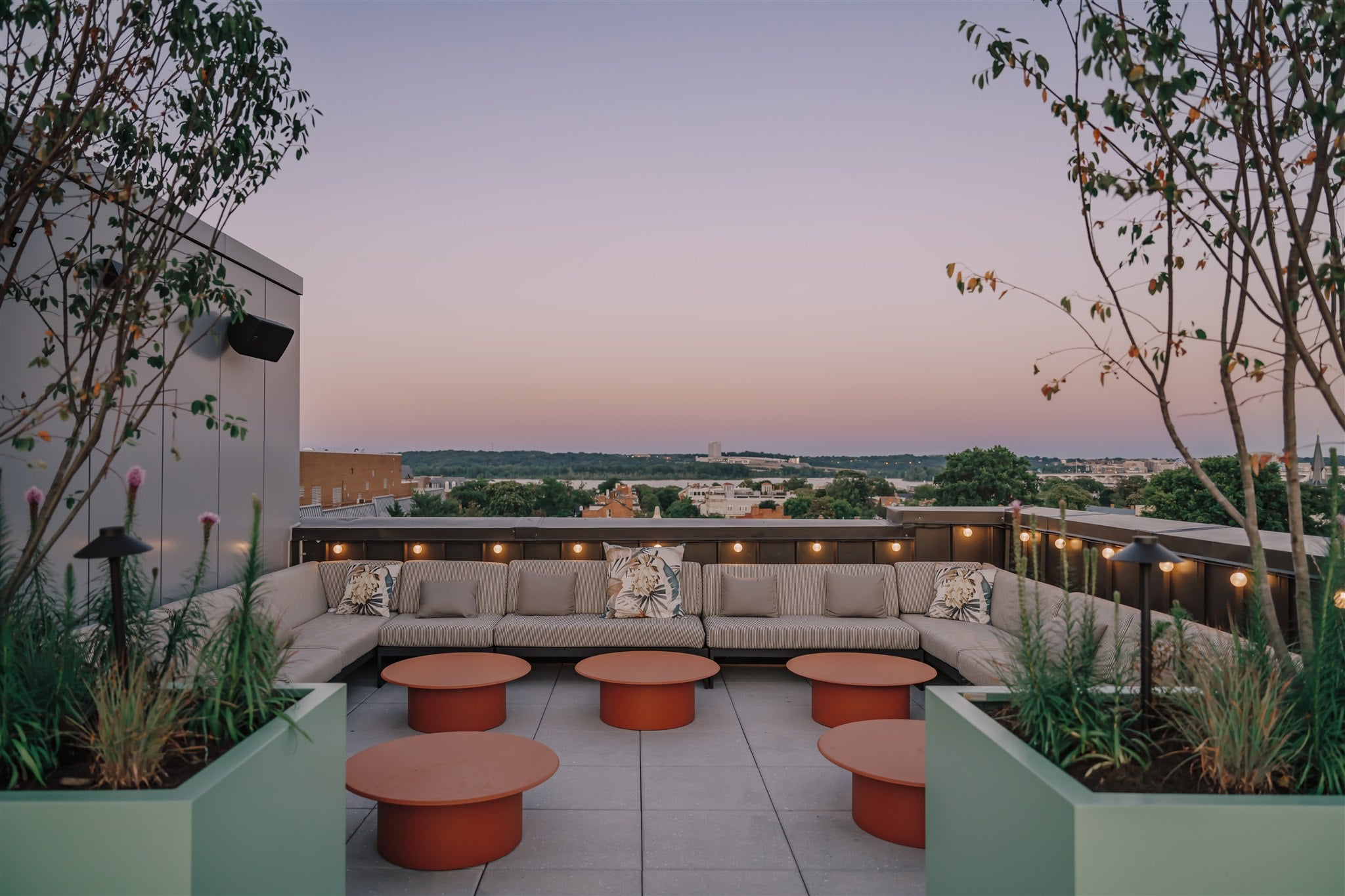 Hotel Heron - Washingtonian