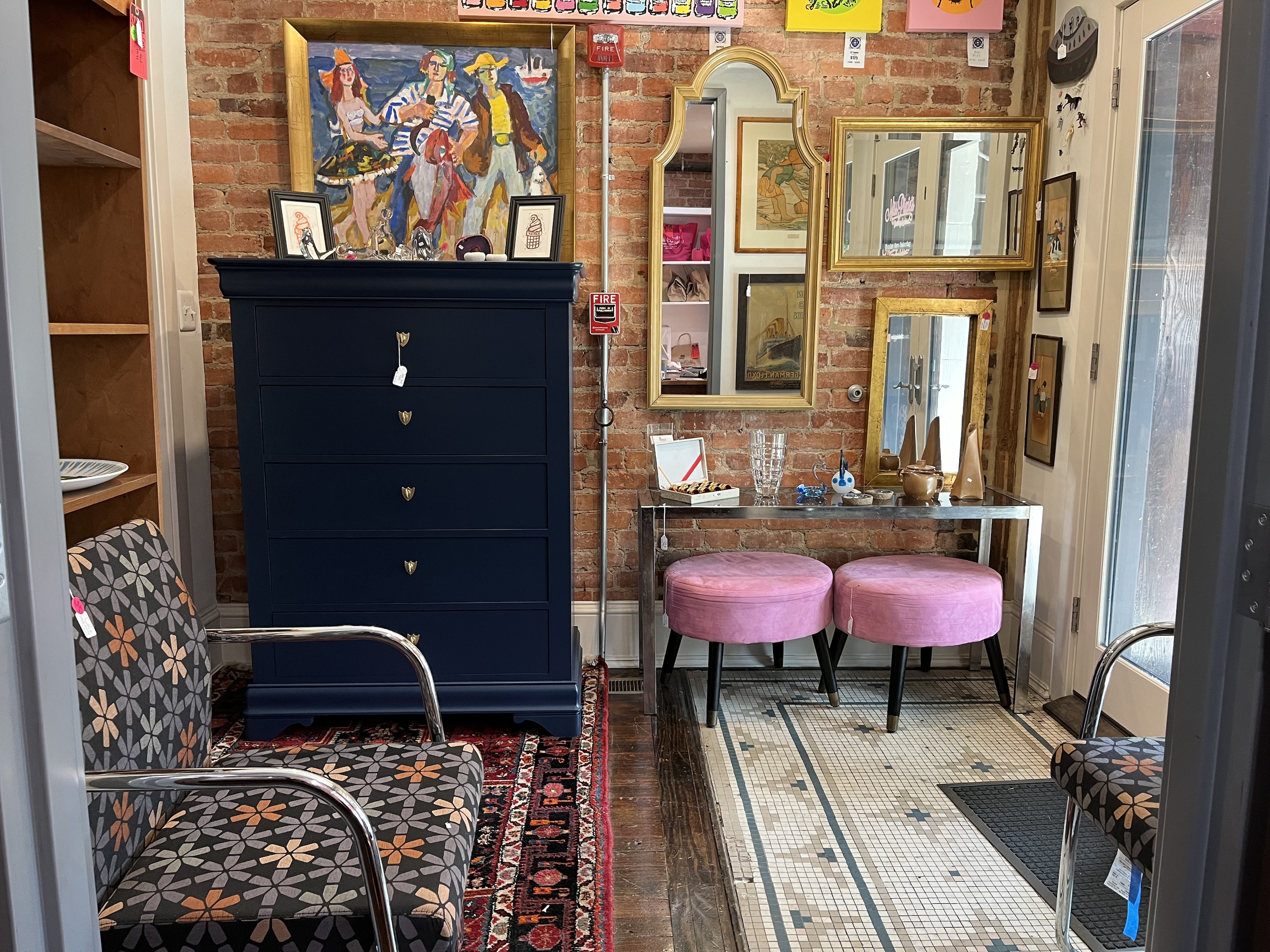 Miss Pixie's home decor - Washingtonian