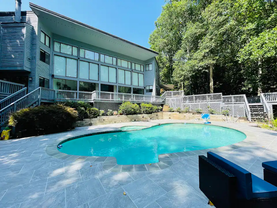 airbnbs large groups 9 - Washingtonian
