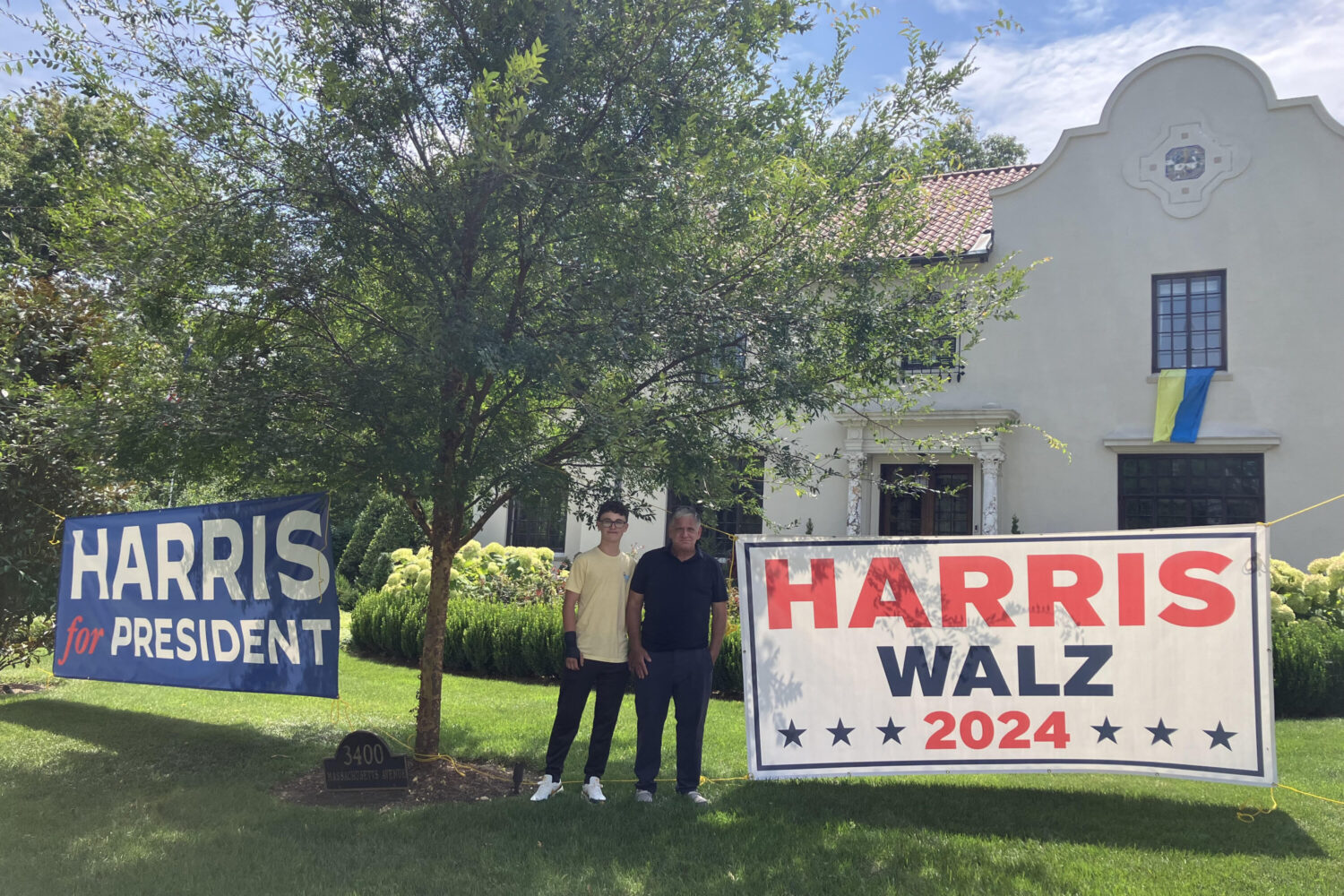 Kamala Harris’s Neighbor on the Pros and Cons of Living Next Door to the Veep
