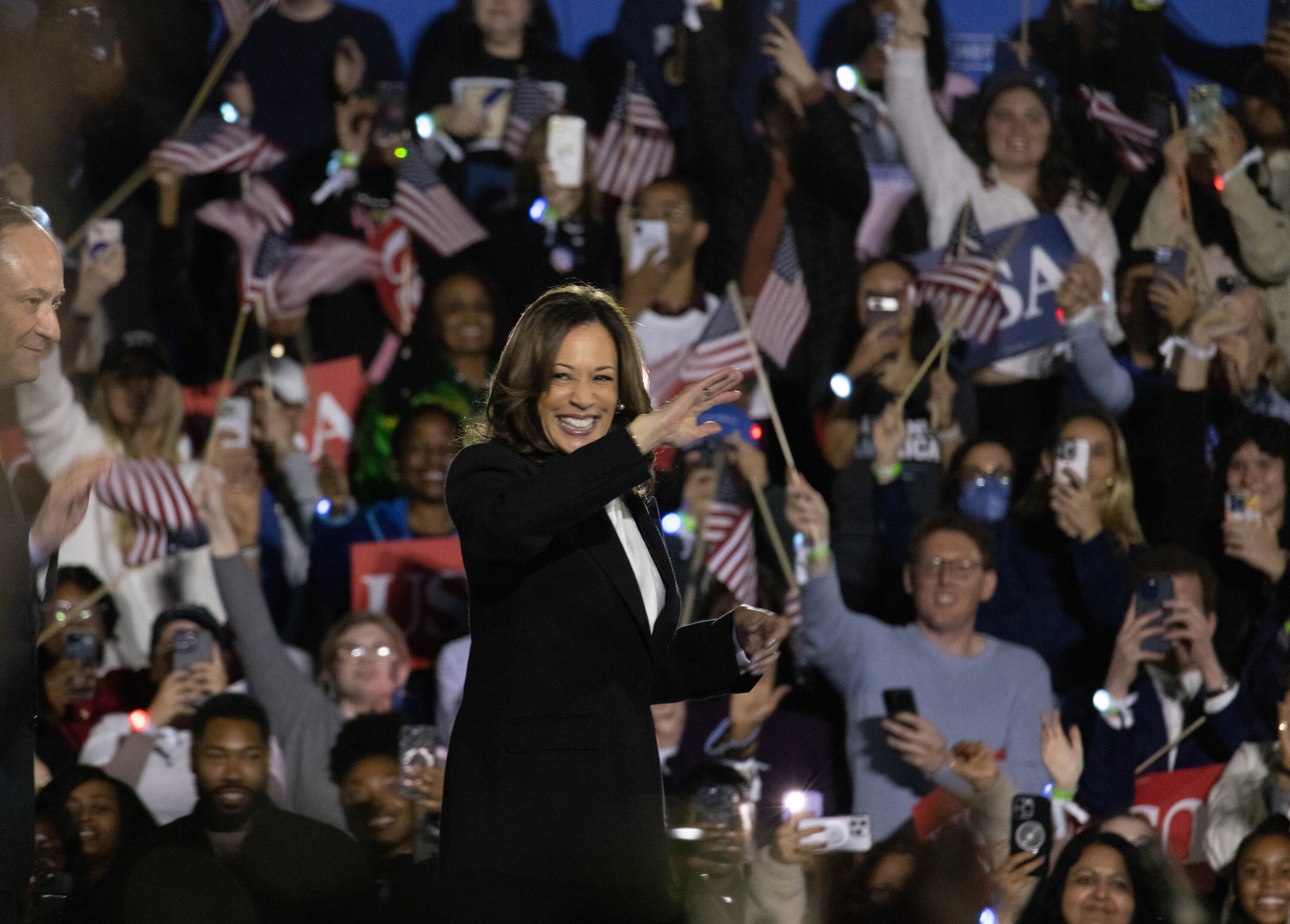 How many people were at Kamala Harris’ DC rally? A mass-sized researcher gets involved.