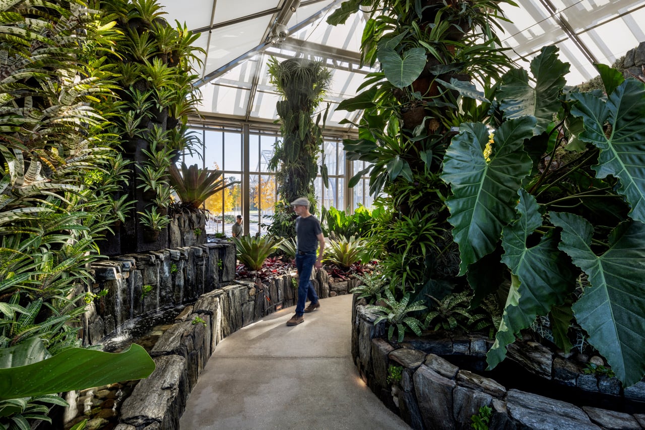 26. Interior View Cascade Garden_Albert Vecerka - Washingtonian