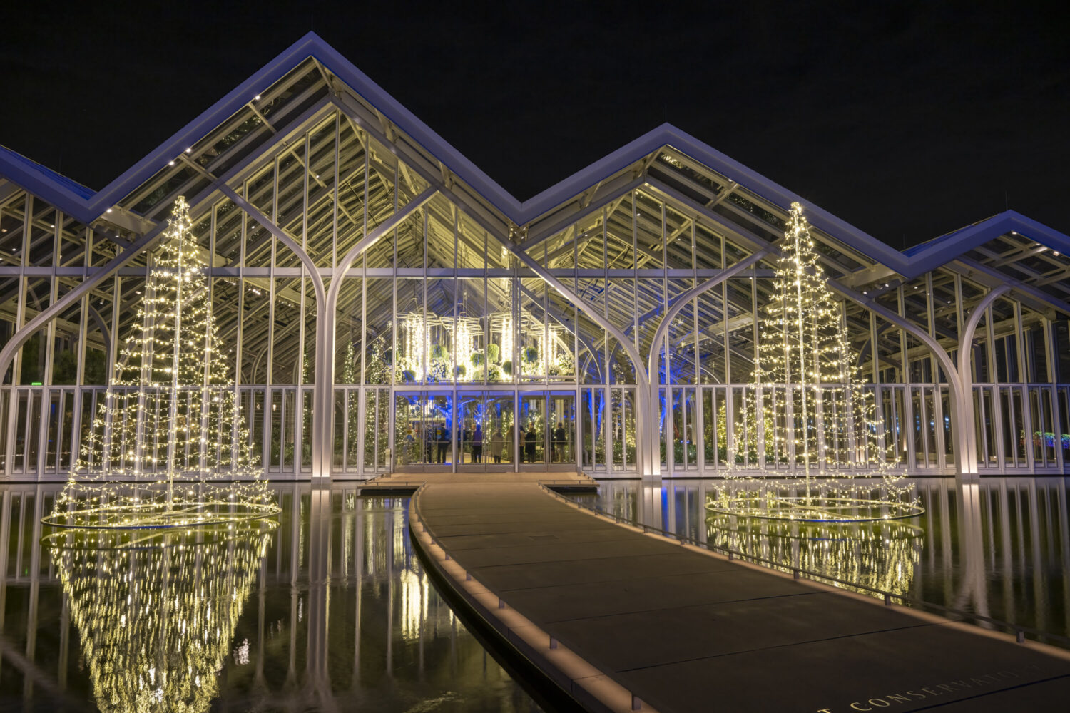 A Stunning New Garden That’s an Easy Day Trip From DC Features a Festive Holiday Display