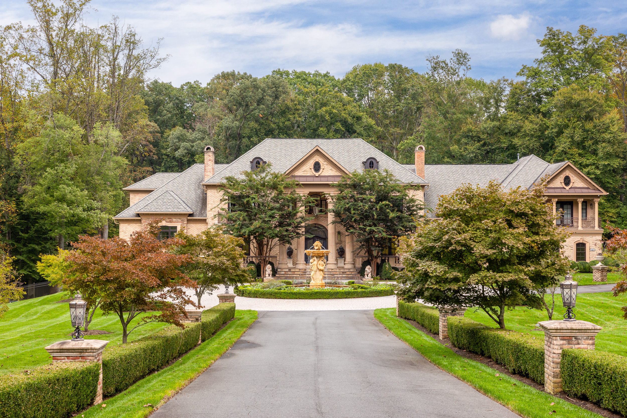 633RIverBend_exterior-4 - Washingtonian