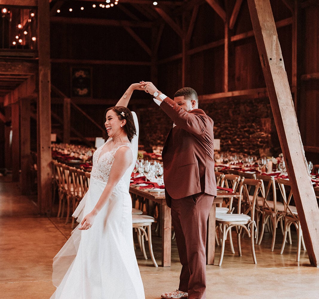 This Vineyard Wedding Featured a Wine and Burgundy Color Scheme