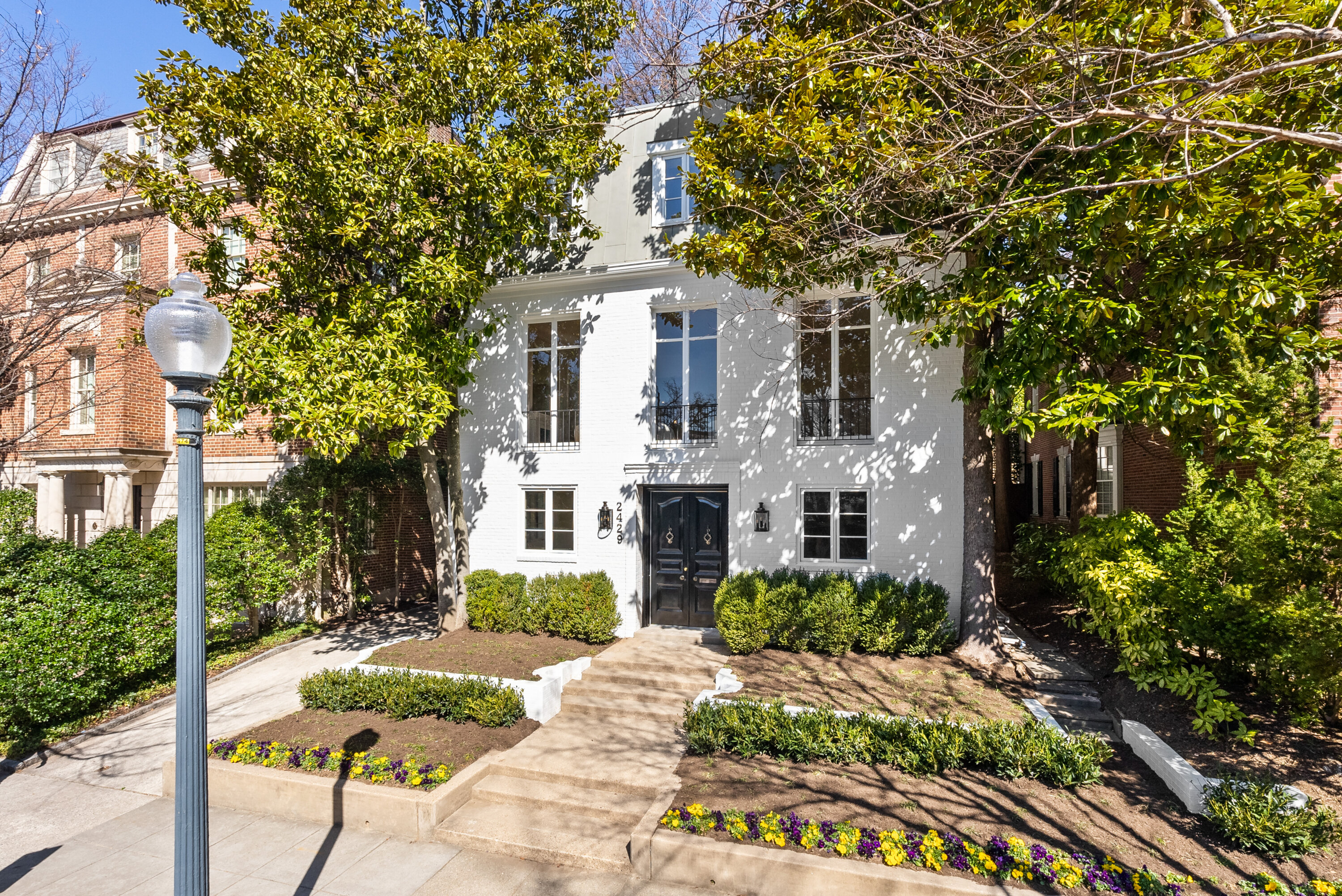 2429 California St NW, Washington, DC 20008 - 0083 - Washingtonian