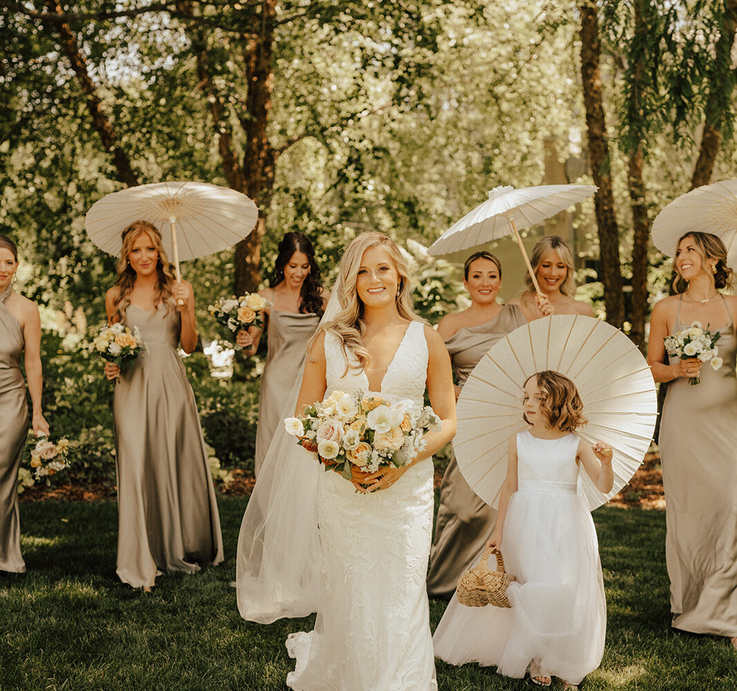 A “Dreamy” Yellow Waterfront Wedding in Annapolis