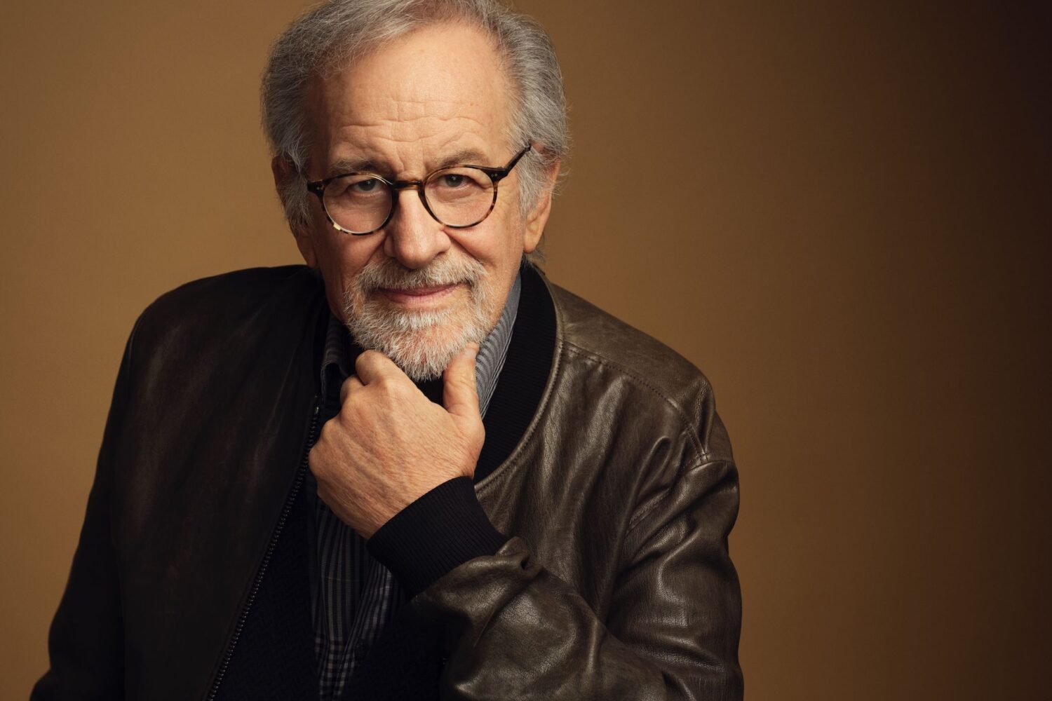 Steven Spielberg’s Portrait Is Coming to the Smithsonian’s Permanent Collection