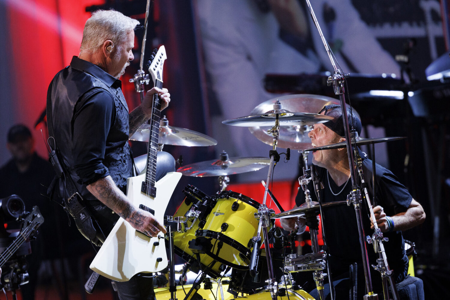 If You Give Blood in Crystal City Today, Metallica Will Give You a T-Shirt