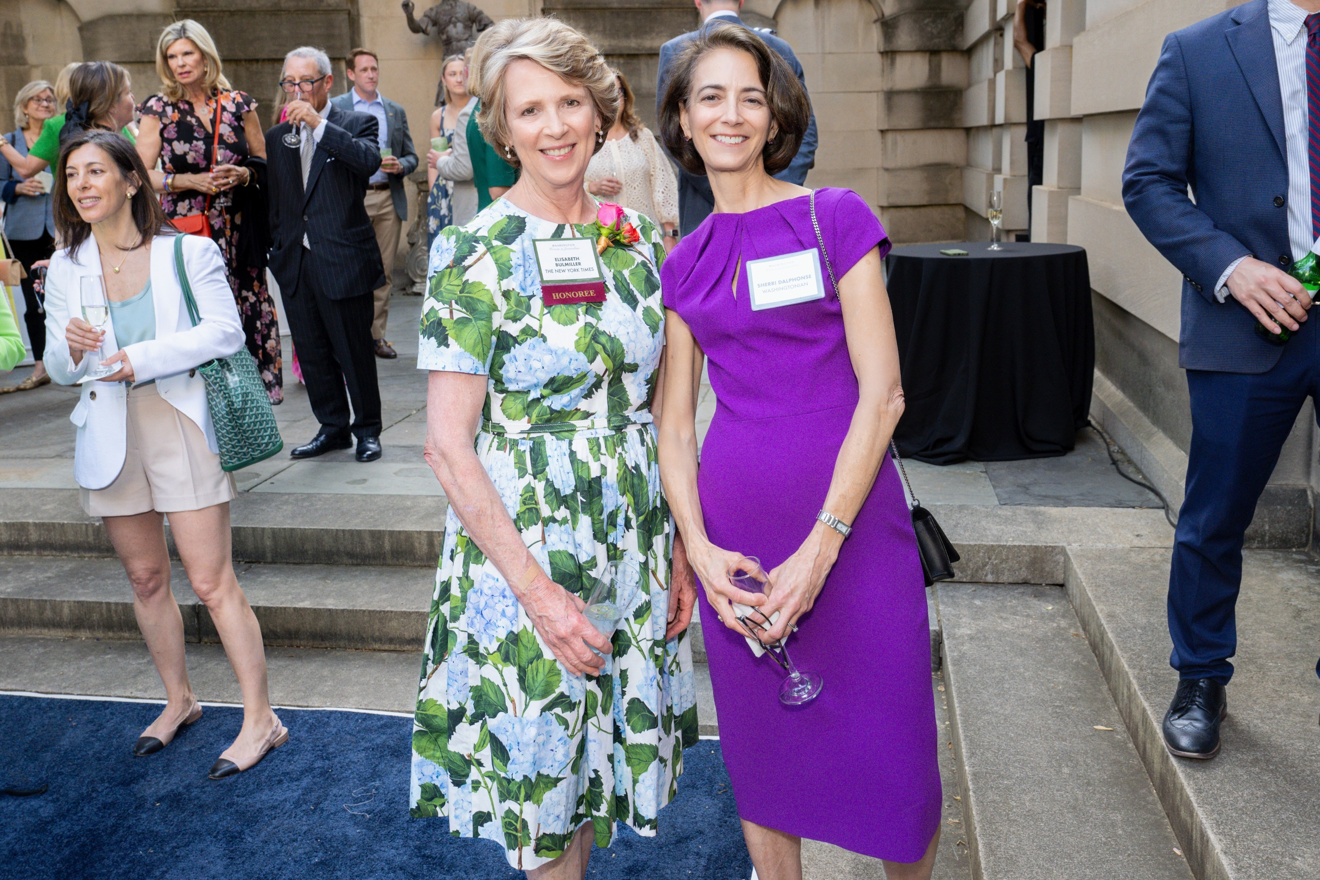 2025 honoree Elisabeth Bumiller and Washingtonian‘s Sherri Dalphonse