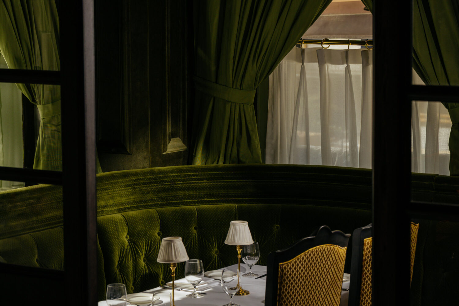 Stephen Starr’s Revival of the Occidental Is Certainly Chic—but Is it Delicious?