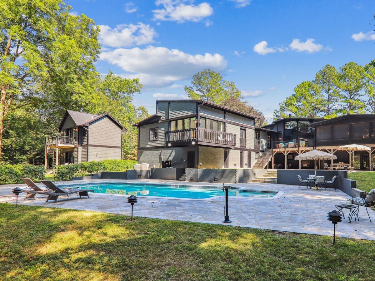 altered exterior back - Washingtonian