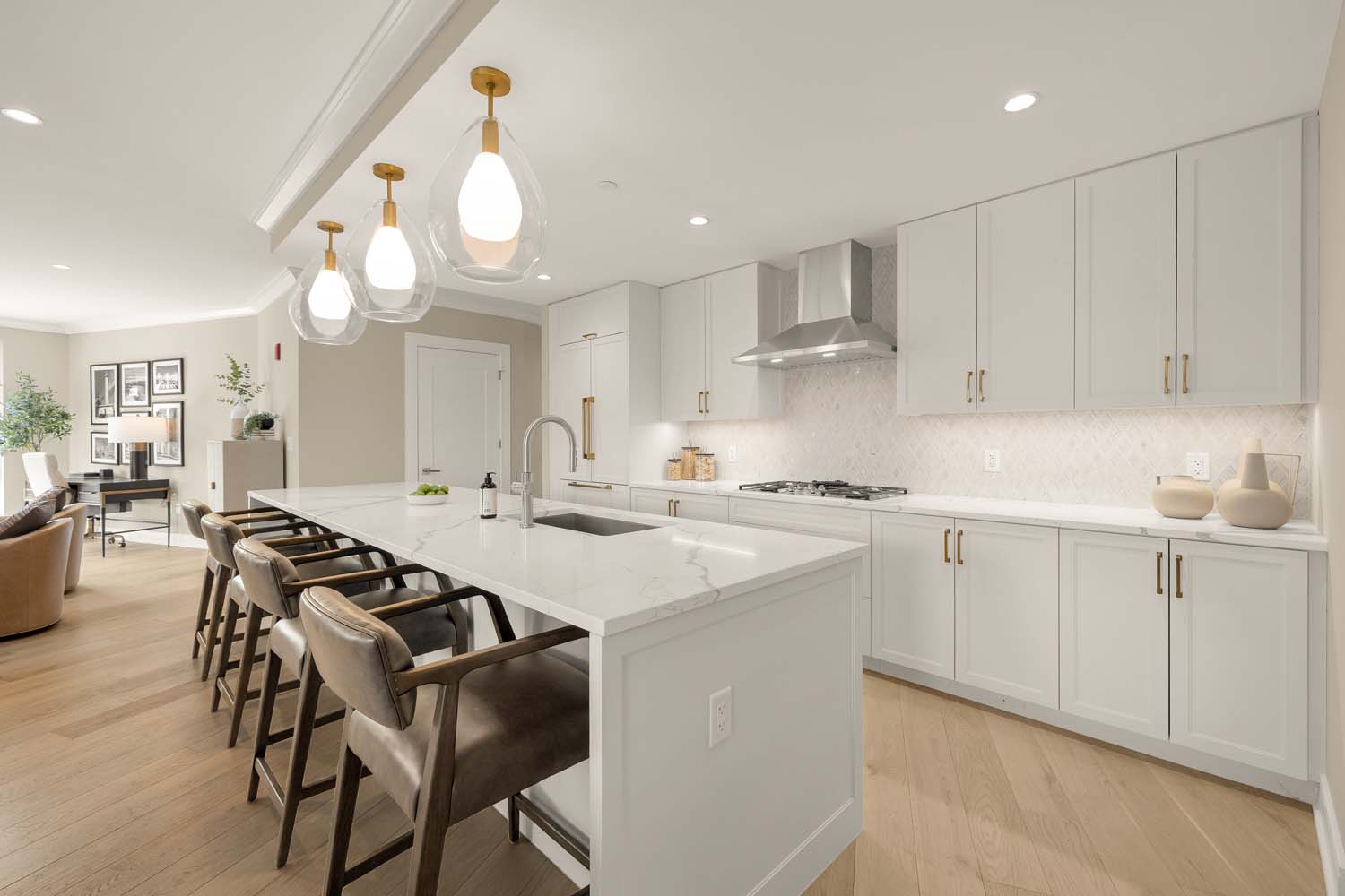 6718 Lowell Ave 403-0018 - Washingtonian