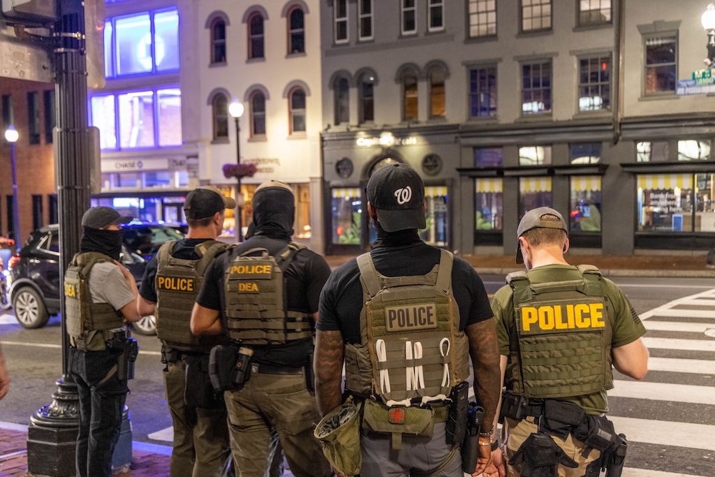 _67A2675 - Washingtonian Federal Police in DC