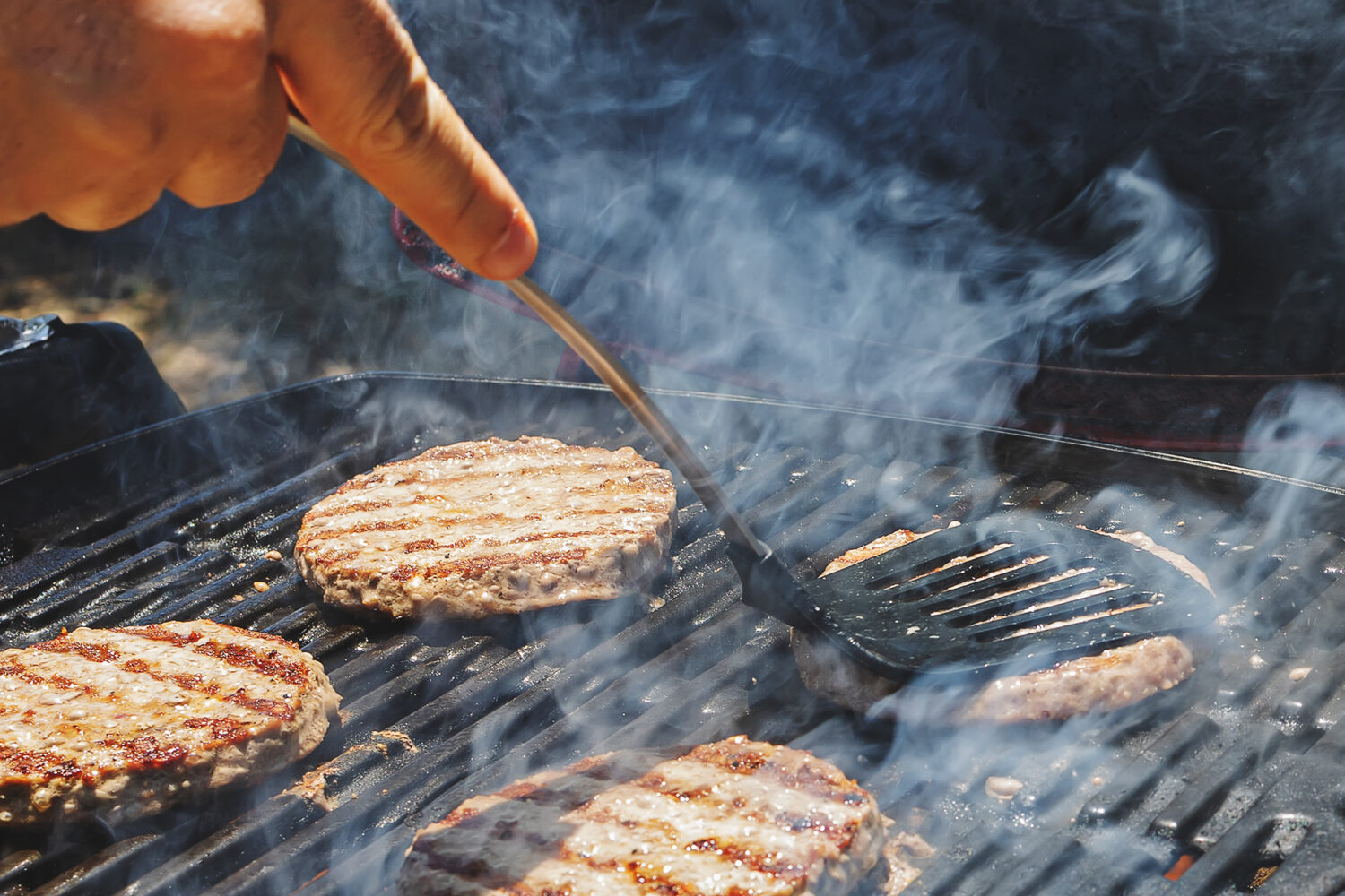 How to Make A Great Burger According to the Experts
