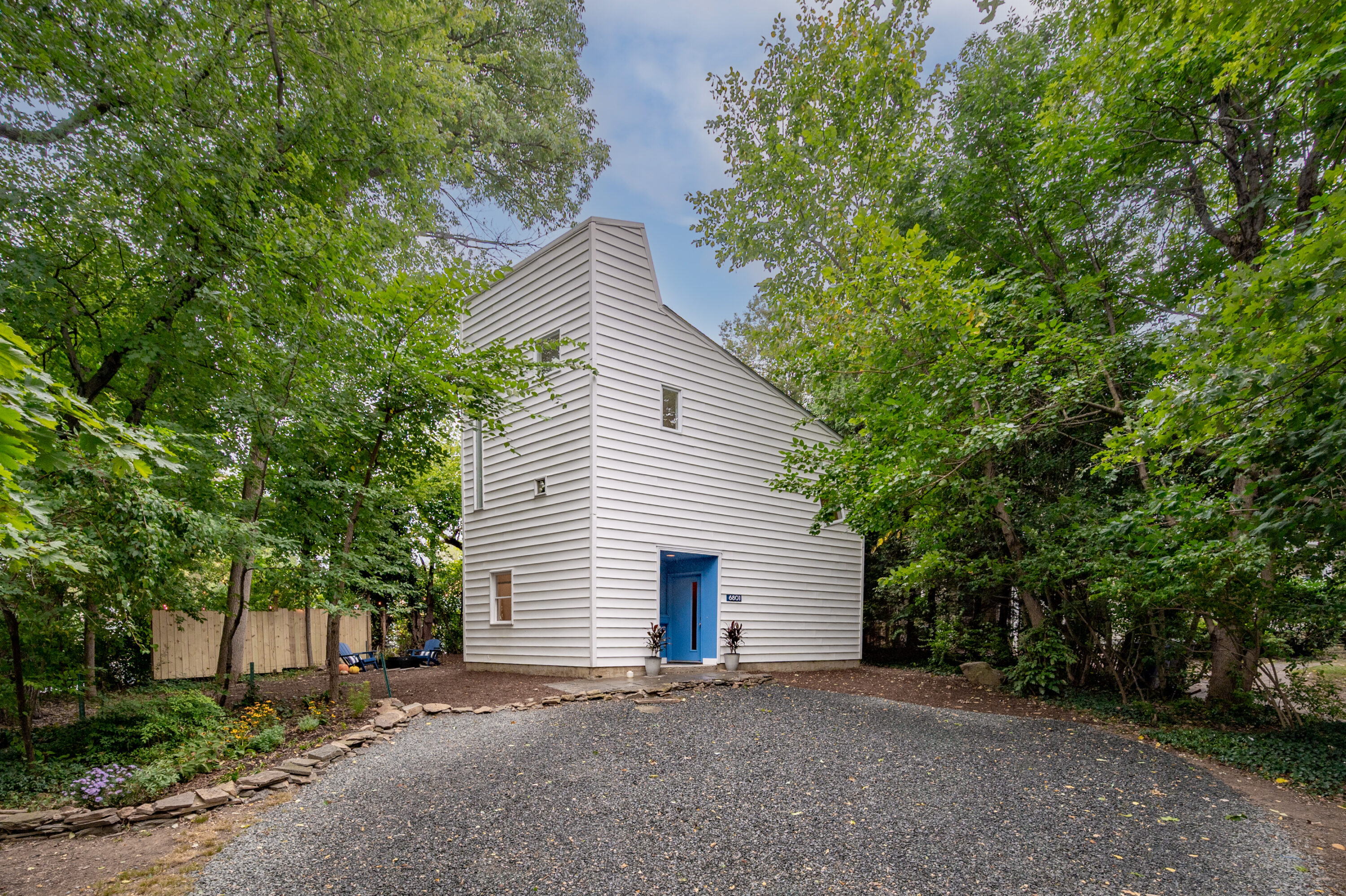 0_6801-Cavalier-Trail-Falls-Church (1) - Washingtonian