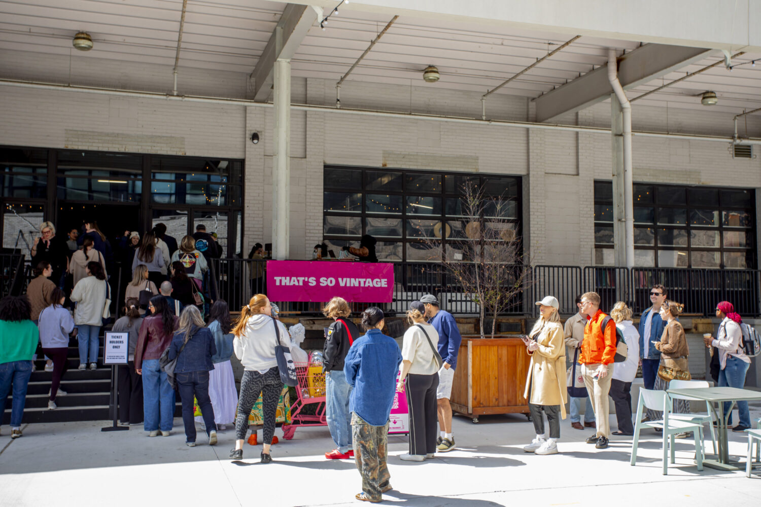 A Vintage Pop-Up Market Returns to Union Market This Weekend