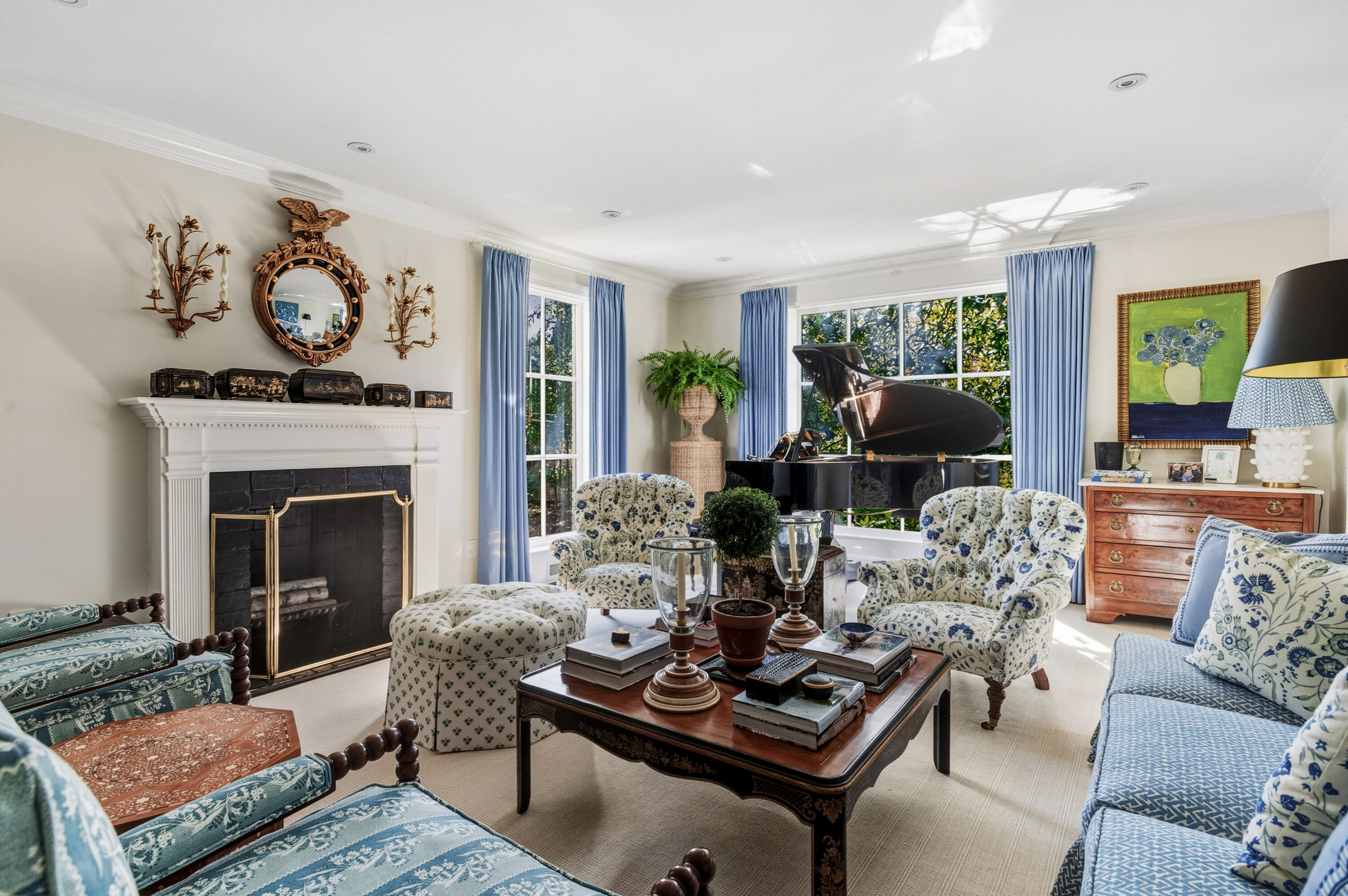 5020 Palisade Lane Northwest-print-006-014-Formal Living Room-4000x2661-300dpi - Washingtonian