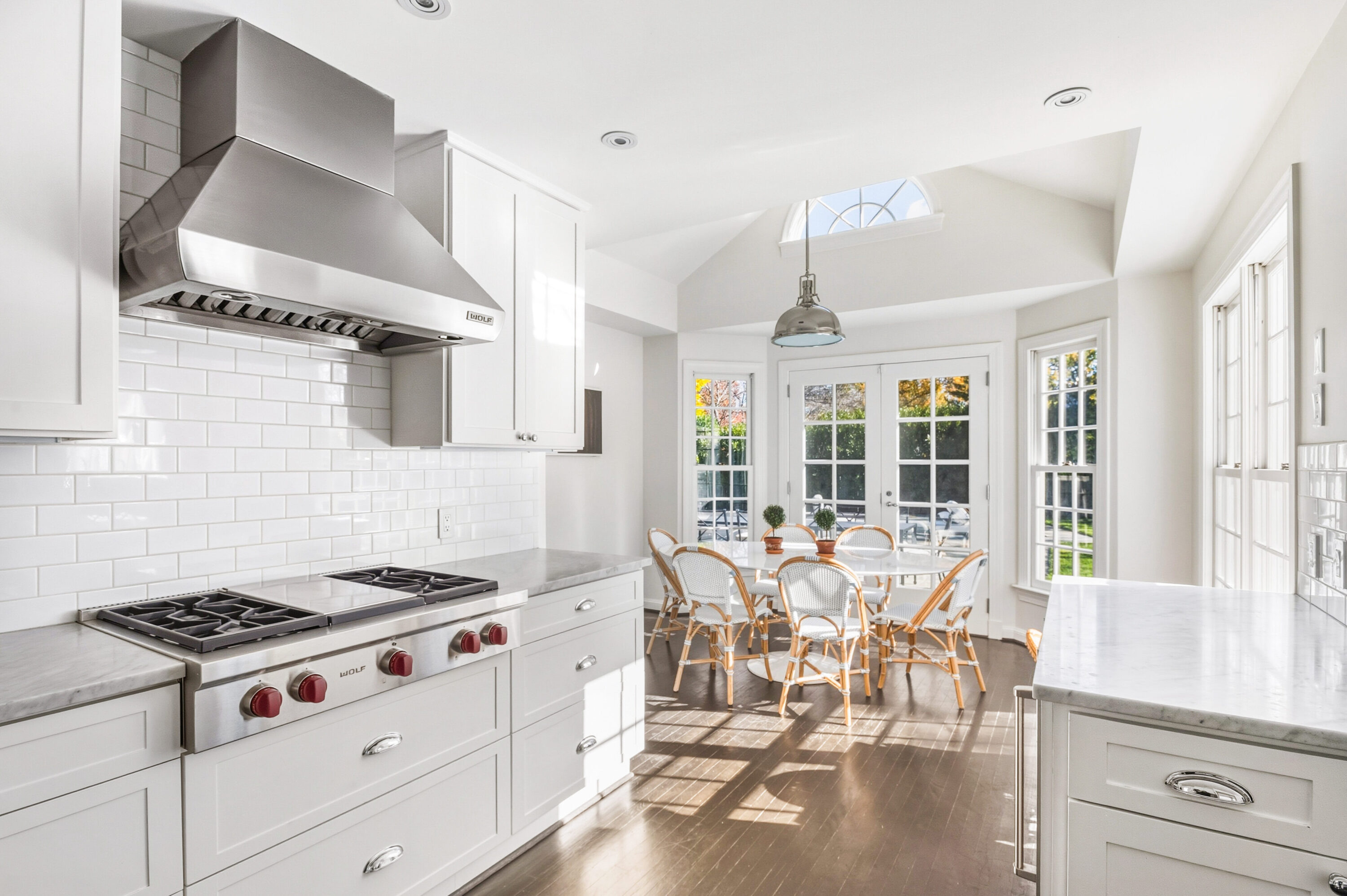 5020 Palisade Lane Northwest-print-010-043-Gourmet Eatin Kitchen and-4000x2661-300dpi - Washingtonian
