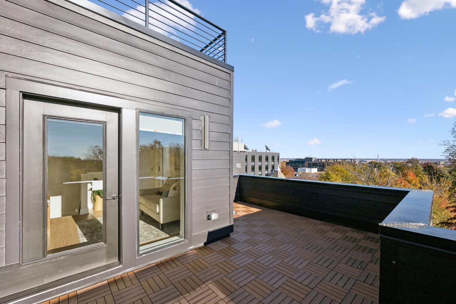 Spacious Boutique Apartment Building with Unparalleled City Convenience