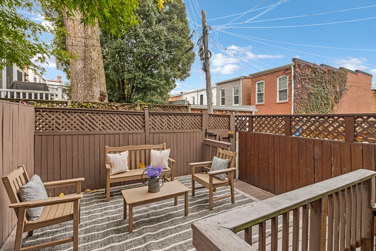 Deck_4080_830 - Washingtonian