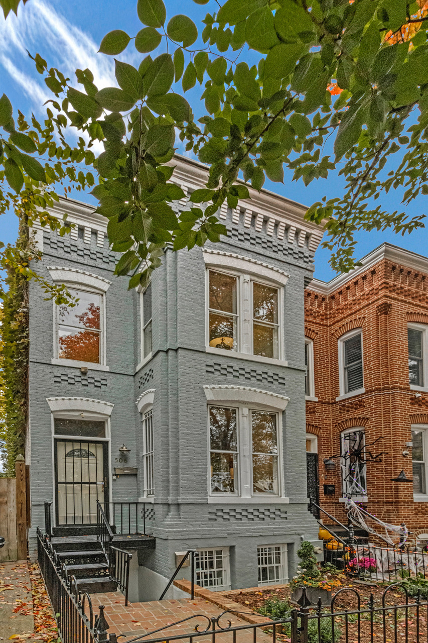 EXT 4225_247 - Washingtonian