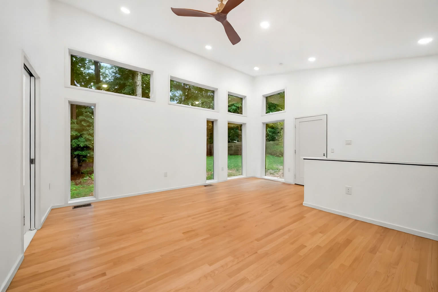 7614HamiltonSpringRd-Photo-3 - Washingtonian