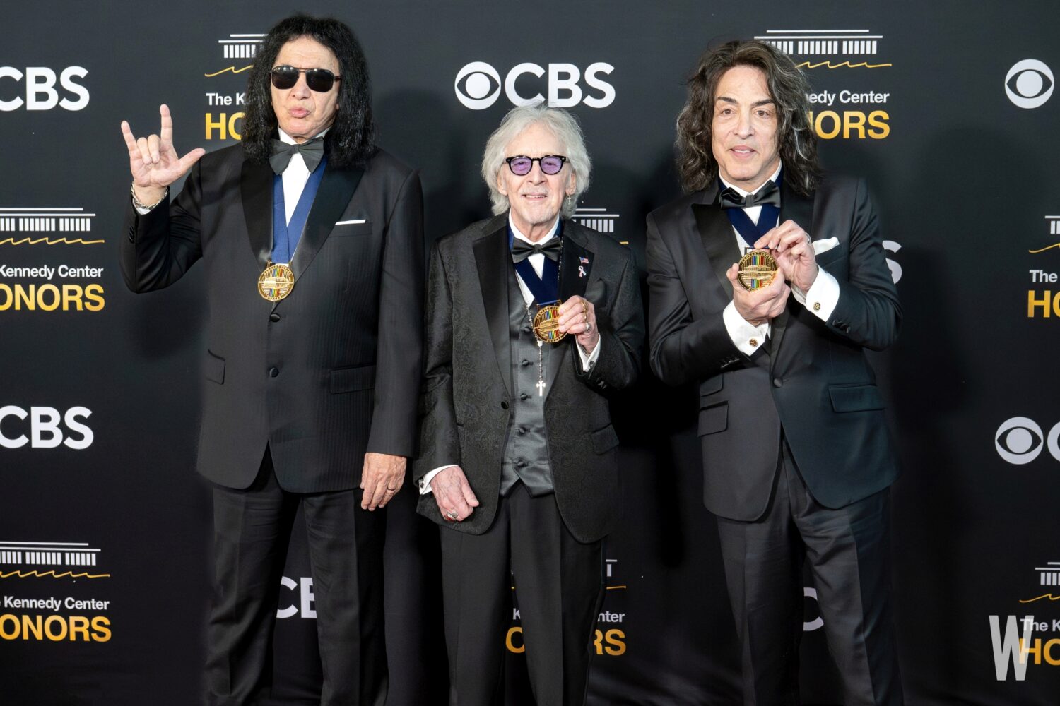 PHOTOS: The Red Carpet at Trump’s Kennedy Center Honors Ceremony