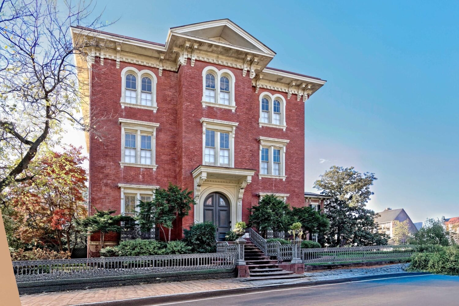 This House in Old Town Alexandria Sold for a Record-Breaking $7.1 Million