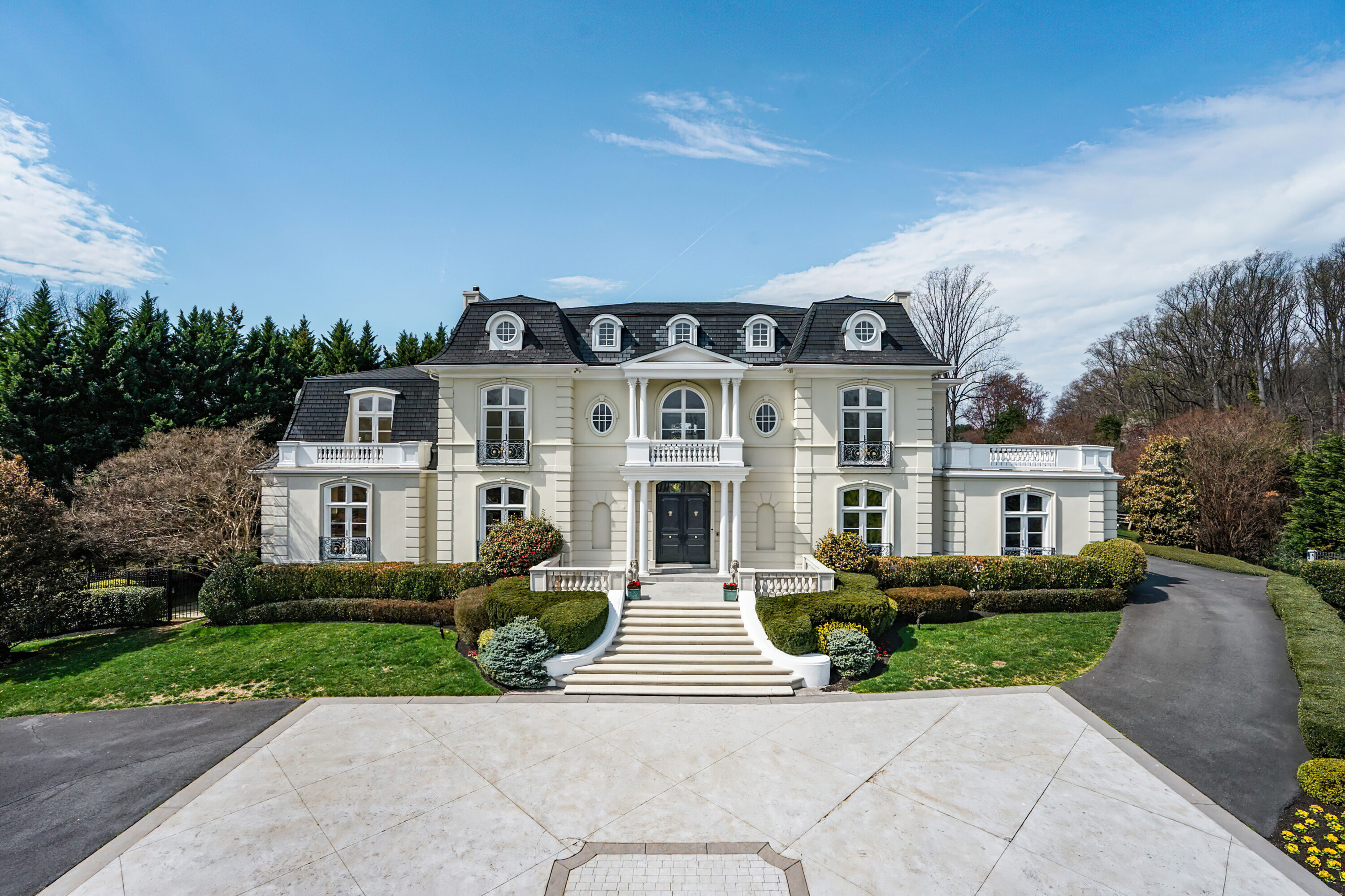 8023 Georgetown Pike McLean VA-print-003-131-New Front Photo-4096x2730-300dpi - Washingtonian
