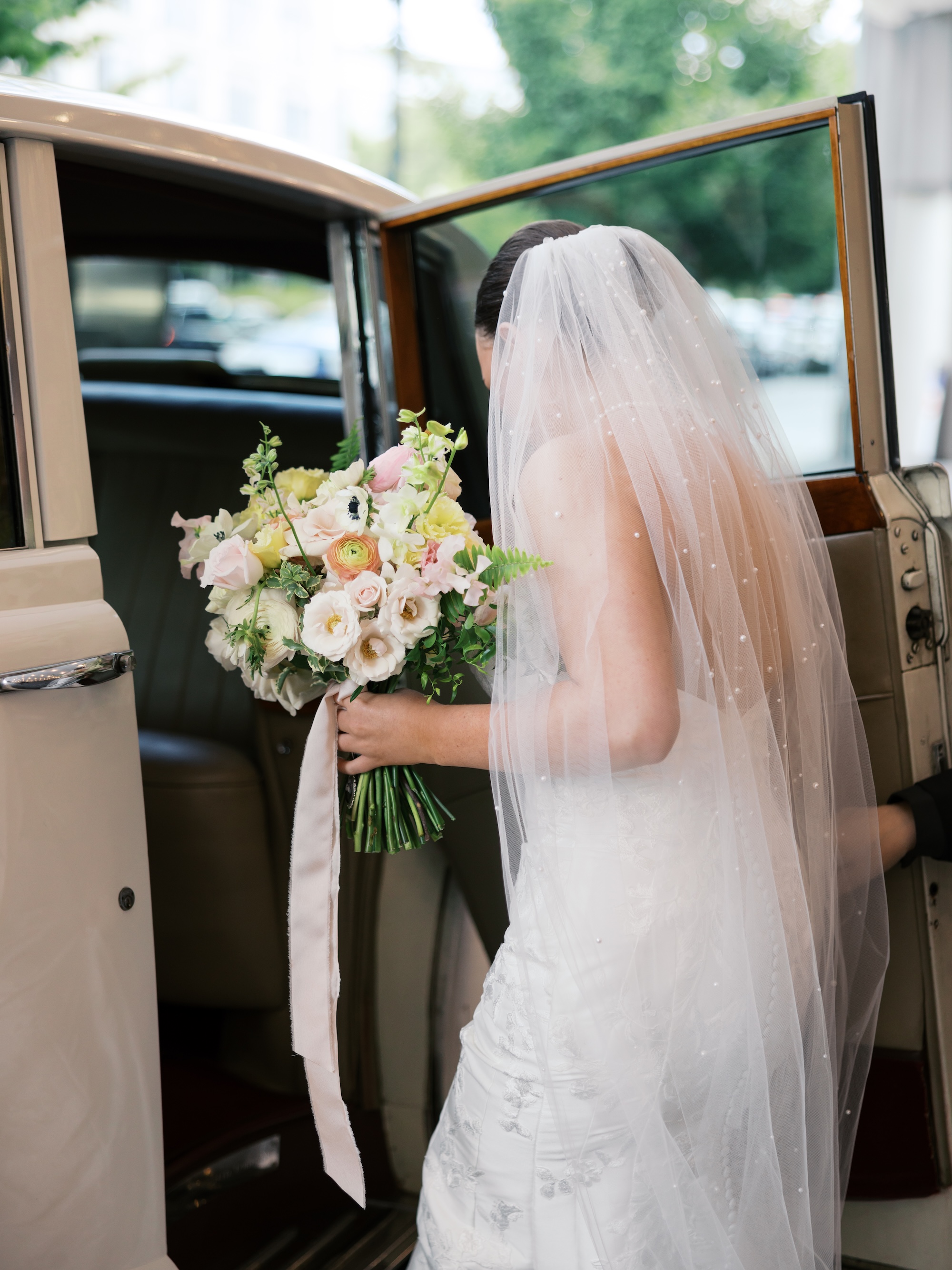 Danielle-Defayette-Photography-DAR-Wedding-DC-183 Danielle-Defayette-Photography-DAR-Wedding-DC-183
