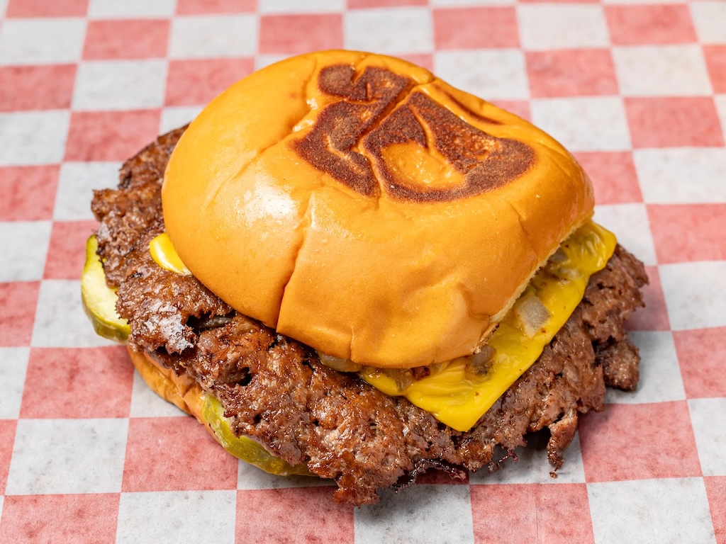 7thStreetBurger_CheeseburgerDouble_croppedjpg - Washingtonian