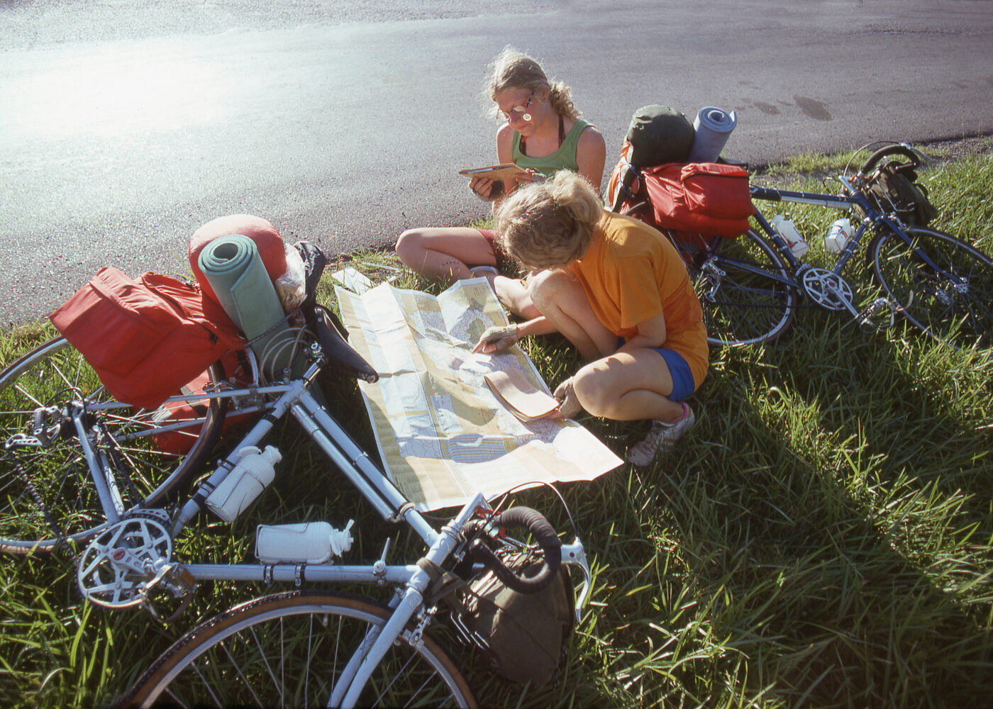 TA76_MapReaders_photo-by-Dan-Burden
