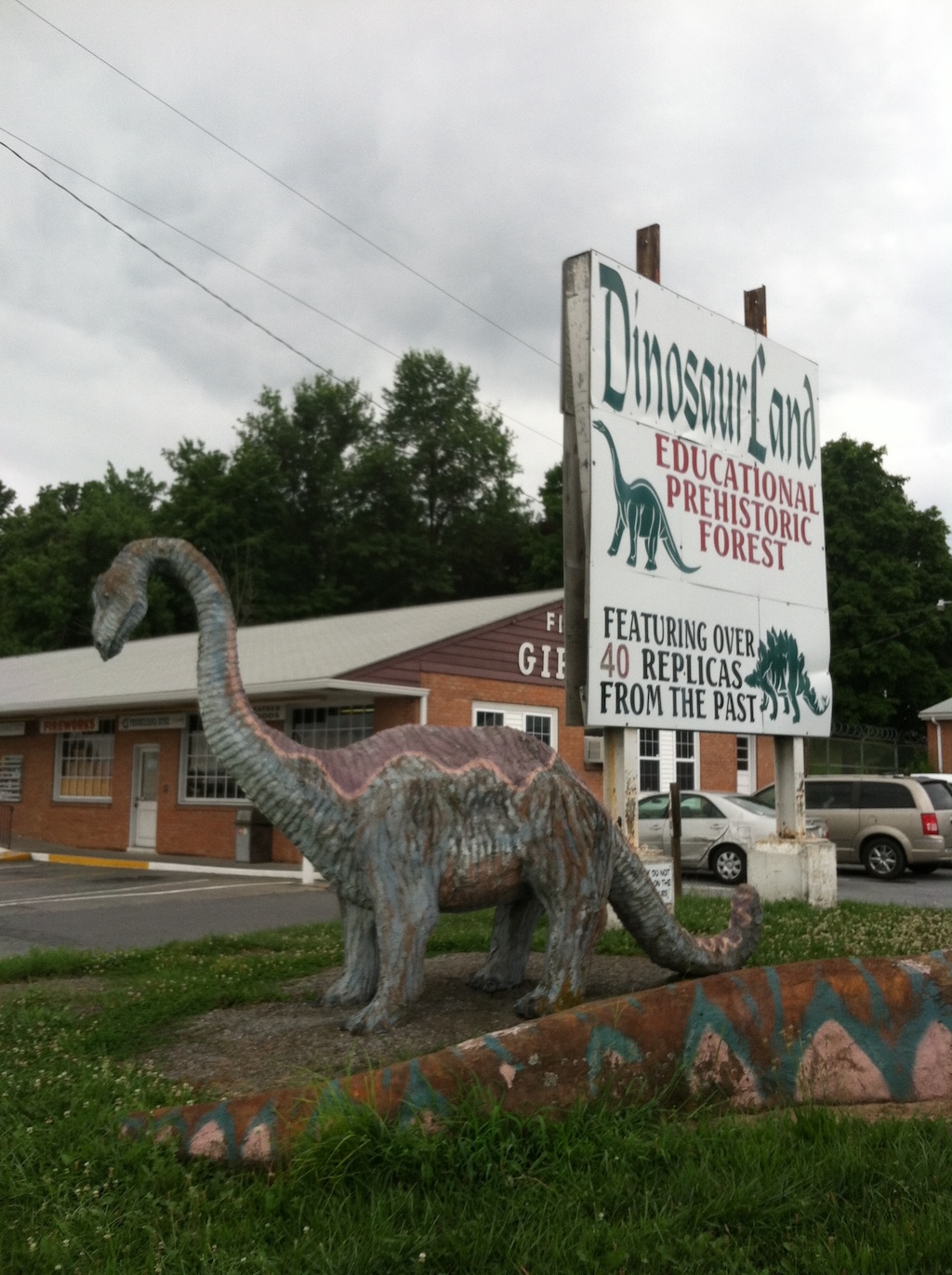 - Washingtonian Dinosaur Land White Post
